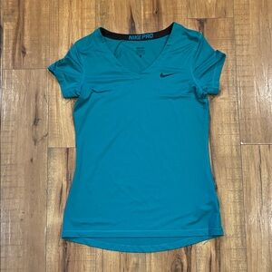 Nike Pro Women's Short sleeve dri-fit in Teal